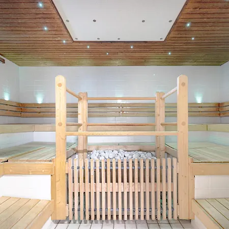 Ξενοδοχείο & Kurssikeskus *