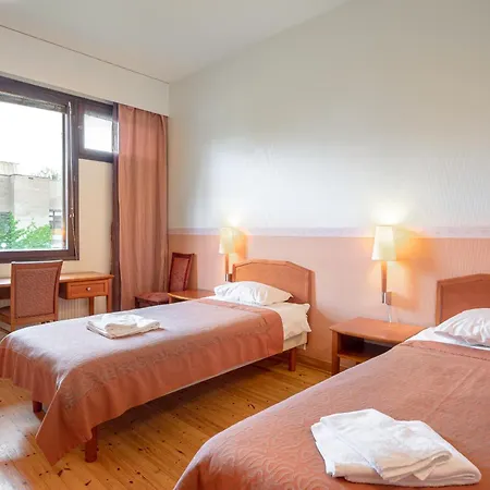 Ξενοδοχείο & Kurssikeskus