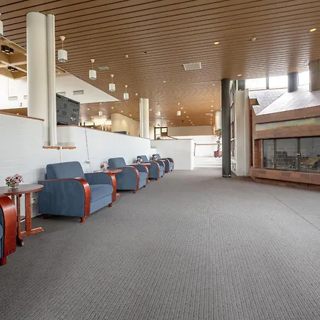 & Kurssikeskus Hotel *